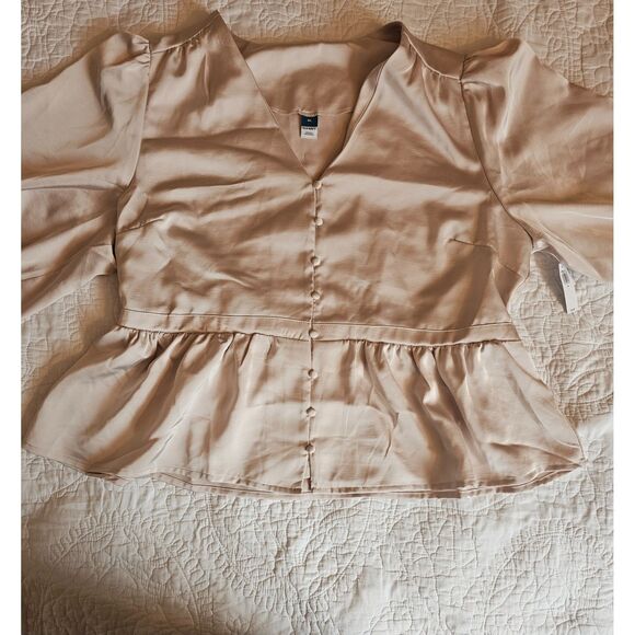 Beige Peplum Blouse Button Up V-Neck Long Sleeve Old Navy XL Feminine NWT - Picture 12 of 13